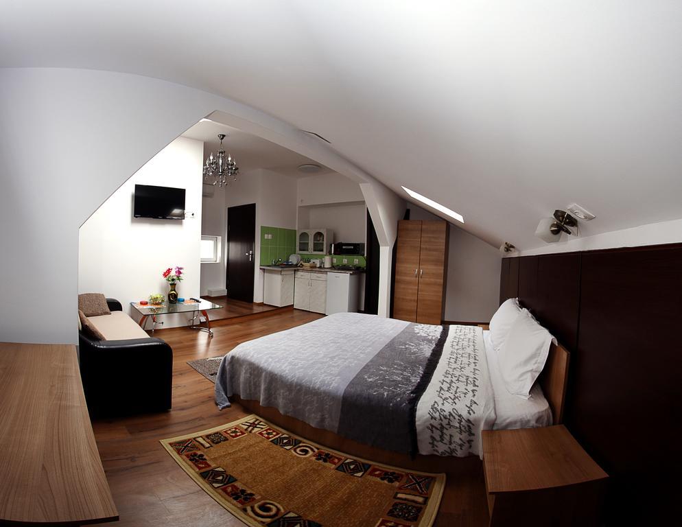 Carmen Apartment Otopeni