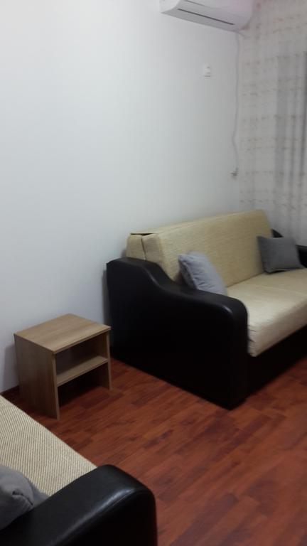 Carmen Apartment Otopeni