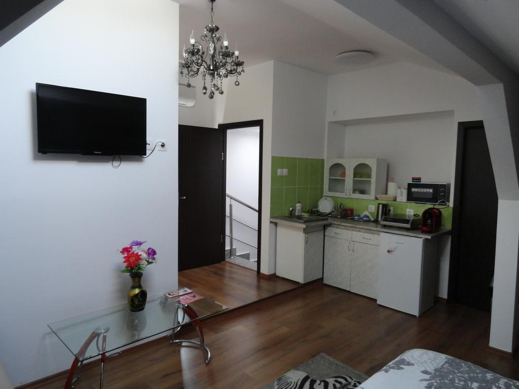 Apartment Carmen *
